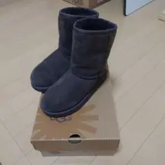 UGG australia S/N 5251