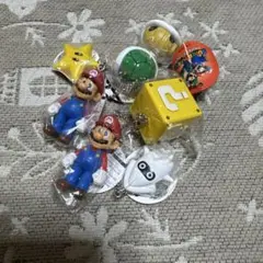 マリオ フィギュア型キーホルダー 8個セット