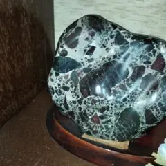 蛇紋岩　大　水石 鑑賞石