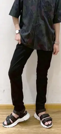 スキニーパンツ モーションテックスキニーCOOL 新品未使用