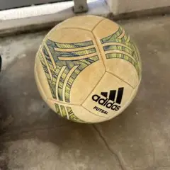 adidas FUTSAL フットサルボール