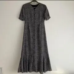 【値下げ】N. 花柄　vネックワンピース