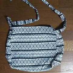 ショルダーバッグ☆肩紐結んで調節可能☆ハワイ