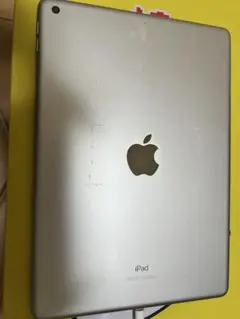 Apple iPad (第7世代) シルバー 32GB