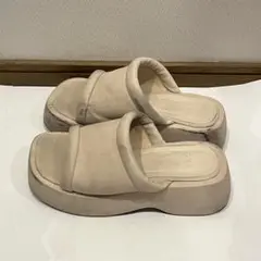 Item thumbnail for item 2ac85a4e-ad0d-4faf-a827-ed18d844c69b