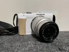 OLYMPUS E−PL1S E-PL1S Wズームキット ミラーレス カメラ