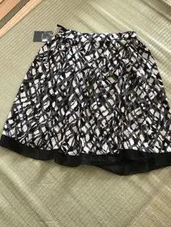 ★新品★ORLLIA★膝丈スカート★Mサイズ★