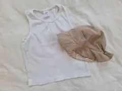 ホワイトタンクトップとベージュハットセット