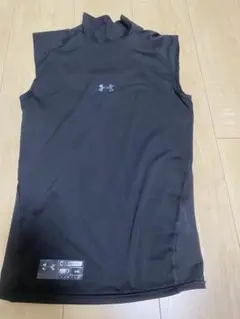 Under Armour ブラック ノースリーブシャツSM