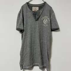a476 Vネック　グレー　Tシャツ　カジュアル　若い　カッコイイ