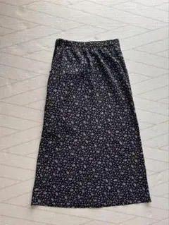 グリーンレーベル　花柄タイトスカート