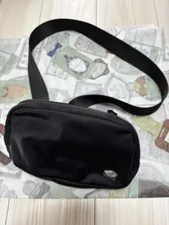 【新品未使用】Lululemon ブラック ボディバッグ