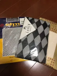 ダイヤ柄タイツと網タイツ