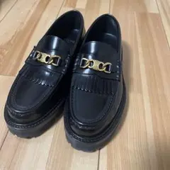 セリーヌ ローファー