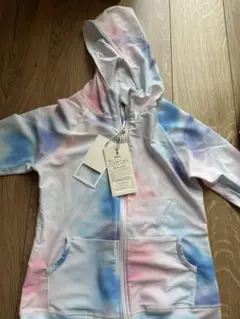 今週末限定　値下げ中　 水着　ラッシュガード　女児　新品　未使用　未開封