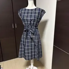 【anySIS】ネイビーとホワイトのチェック柄ワンピース