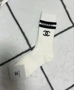 2025年最新】CHANEL レディース ソックスの人気アイテム - メルカリ
