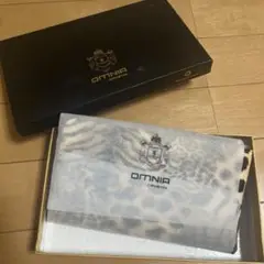 OMNIA CRYSTAL レオパード柄 長財布　ヒョウ柄