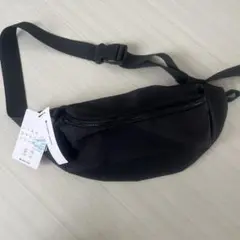 新品！タグ付き！グローバルワーク撥水スマらくボディバック