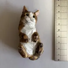 バンナイリョウジ　ブローチ　レア　白茶