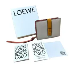 Item thumbnail for item 52f75320-196f-4f29-987a-26e8f5d0d5a3