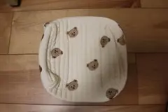 クマ刺繍アイボリーポーチ