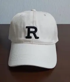 【未使用タグ付】 R 刺繍キャップ　アイボリー系　男女兼用