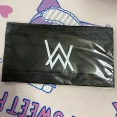 セール中…アラン・ウォーカー直筆サイン入り超大型写真…Alan Walker Amazon.co.jp: Different World: ミュージック