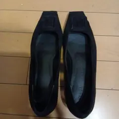 ランダ　黒 スエード フラットシューズ