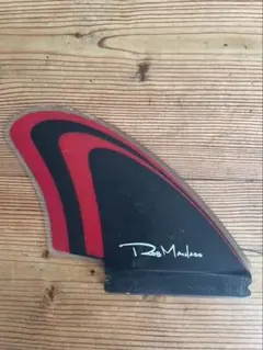 Rob Machado サーフボードフィン 片方