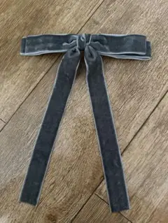 グレー ベルベット リボン ヘアピン