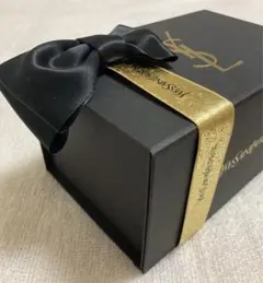 イブサンローラン ギフトボックス 紙袋
