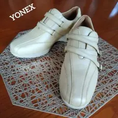 お値下げ♪YONEX♡ベージュレザー ストラップローファー