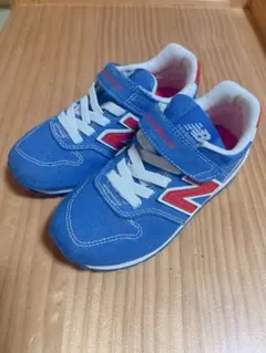 【美品】New Balance キッズ スニーカー 青/赤