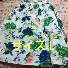 フレアスカート 花柄 ホワイト　コットン100%