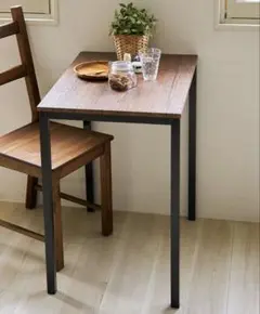 salut! オールドアイアンパイプテーブル