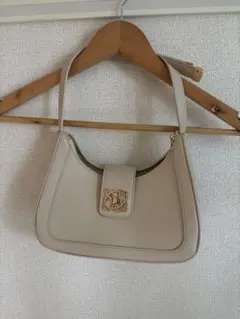 VISベージュ レザー ハンドバッグ