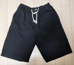 黒のショートパンツ 4L