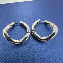 エテ ete ハグピアス ひねり
