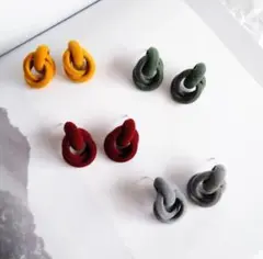 最安値！ベルベットピアス