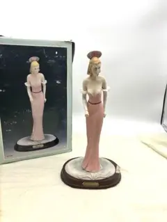 Bureau ビューロ 女性 置物 洋風人形