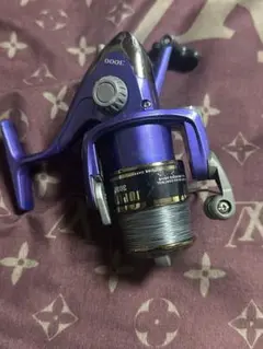 スピニングリール 3000 パープル