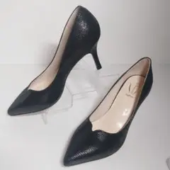 【極美品】Au BANNISTER 本革 Vカット 黒パンプス 22cm