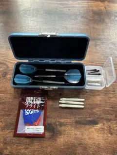 ダーツ3本セット　ケース付き