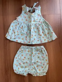 【80㎝】水色 スイーツ柄トップスとショートパンツセット