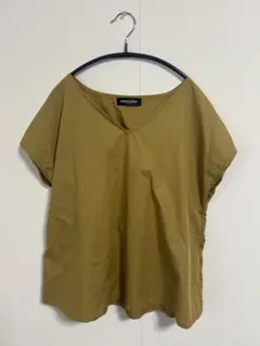 ANGELIEBE カーキ Vネック 半袖シャツ