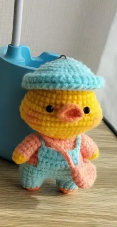 あみぐるみ 帽子かぶるアヒルキャラクター 10cm