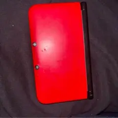 ニンテンドー3DS LL 本体 付属品 充電器付きブラックアンドレッド値下げ可能