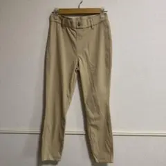 UNIQLO ベージュパンツ