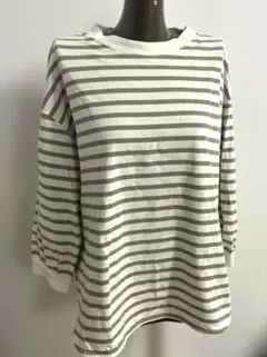 全体がストライプ柄の中古カットソー、七分袖